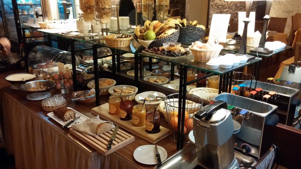 Best Western De Diane Nevers Ngoại thất bức ảnh
